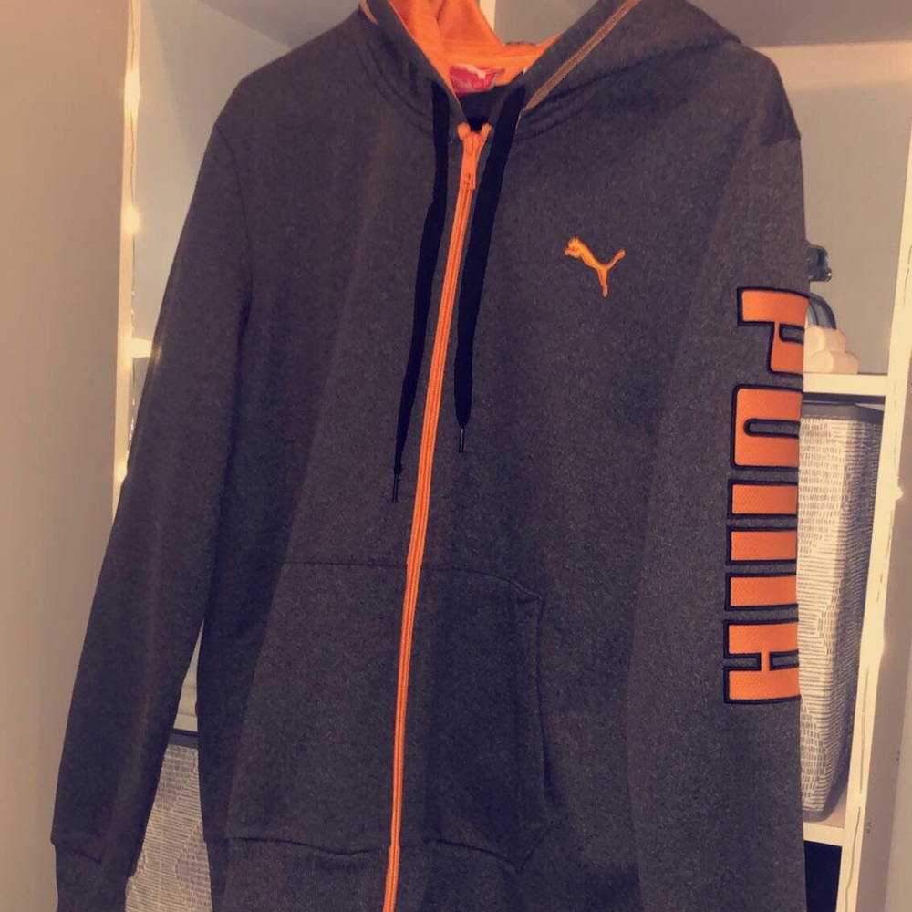 puma zip up hoodie
